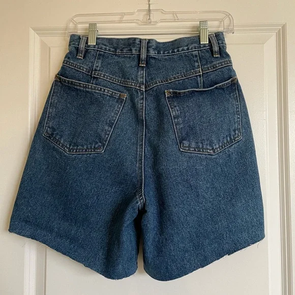 Vintage The Limited Cut-Off Pleated High Rise Blue Jean Shorts with Back Yoke - Picture 9 of 16